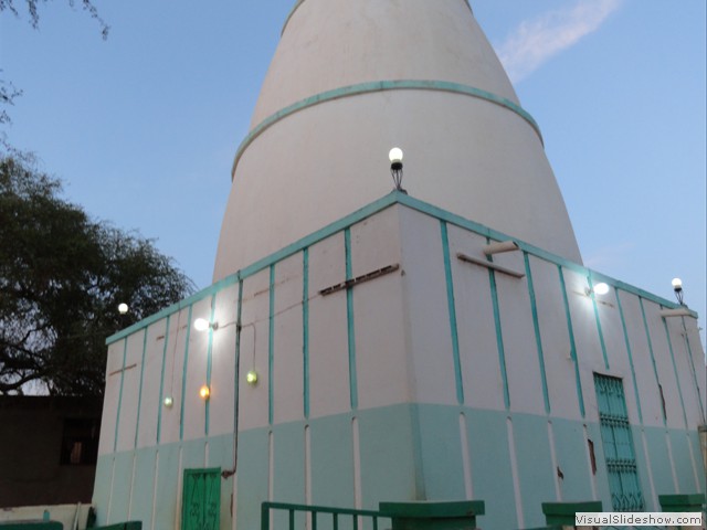 القبه بالابيض (1)